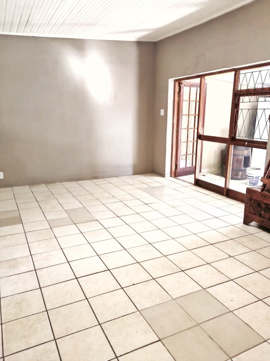 Commercial Property for Sale in Theescombe Eastern Cape